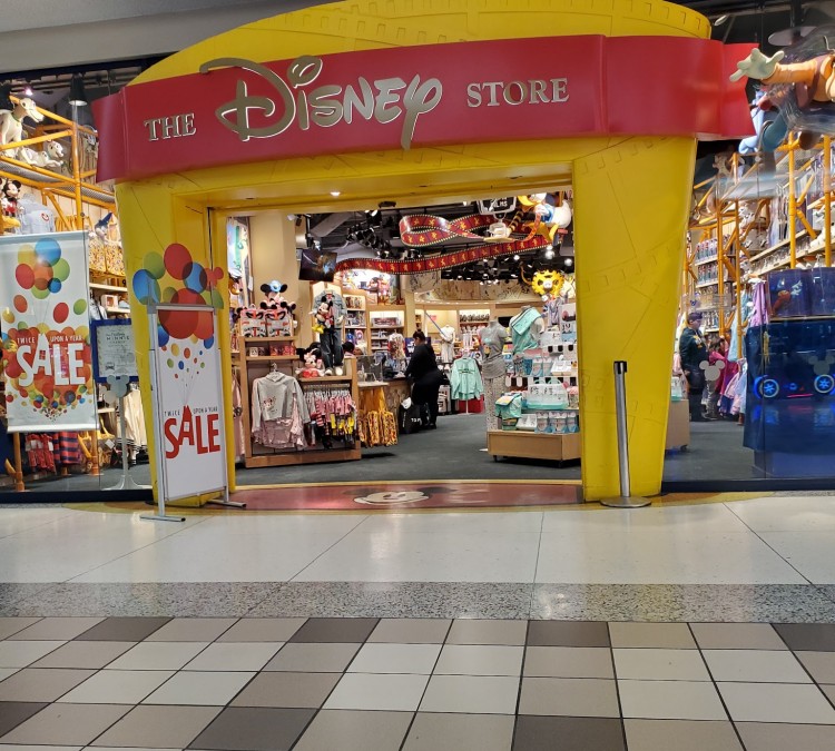 Disney Store (San&nbspBernardino,&nbspCA)